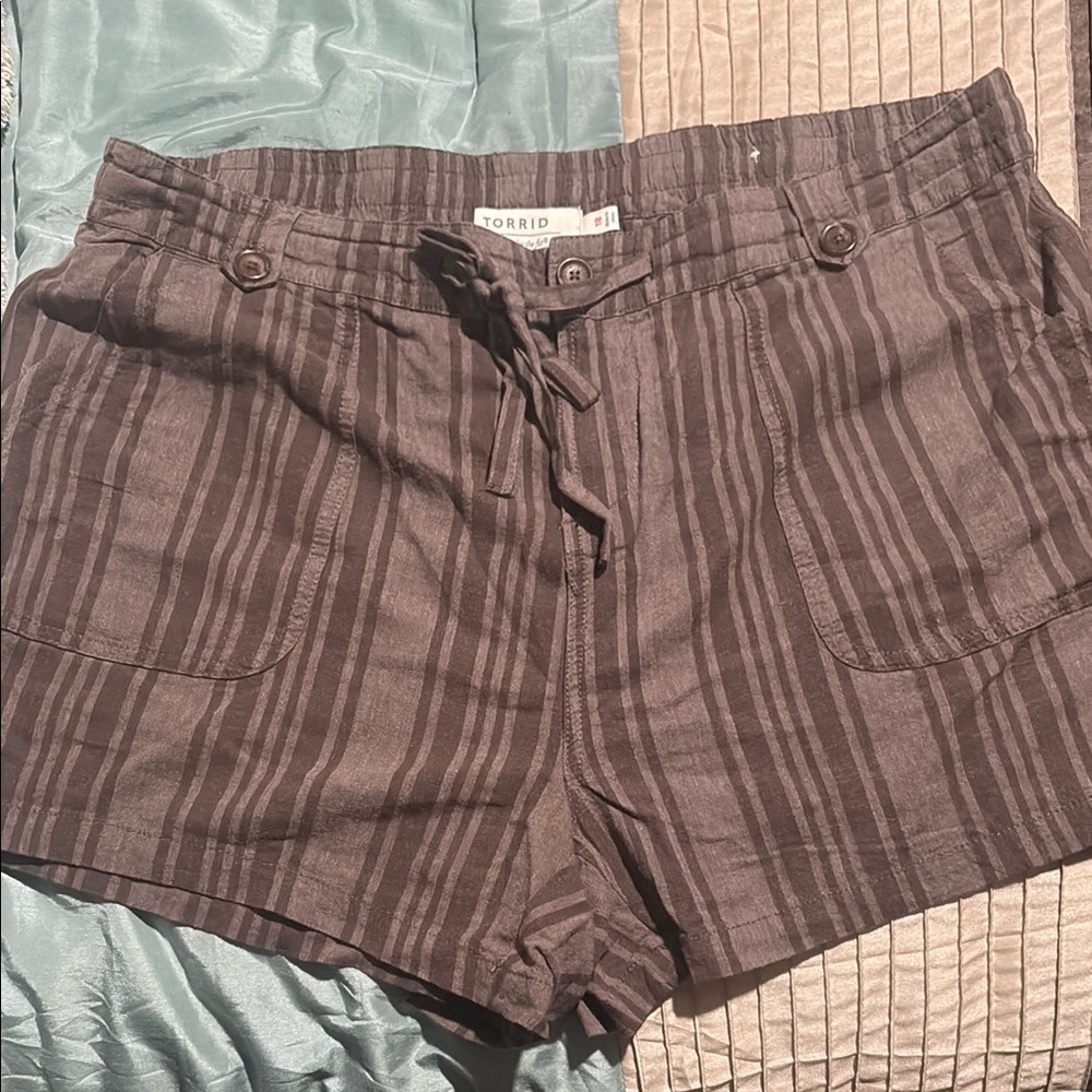 Torrid Brown Cargo Shorts Lightweight Summer Essential